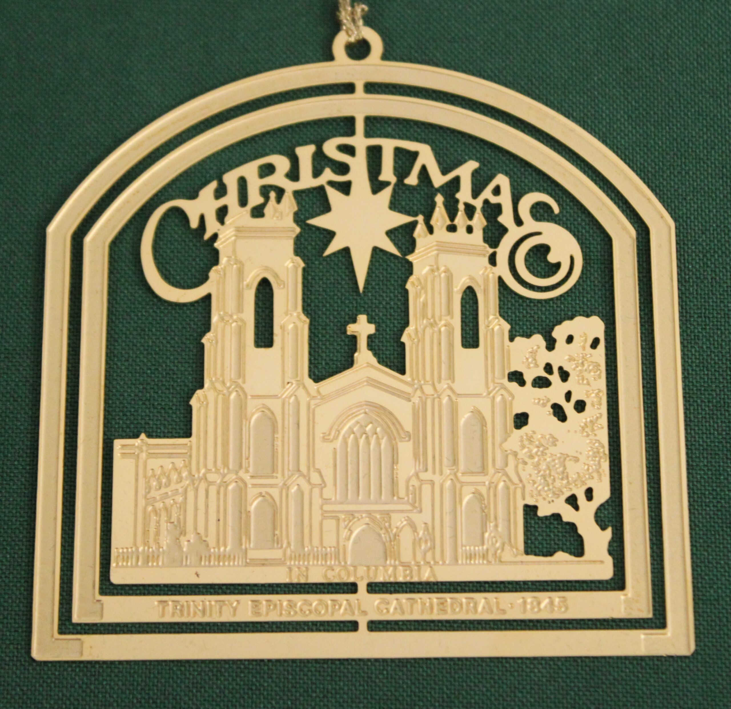 Columbia-Minerva Country Church Needlepoint Christmas Vintage 1979
